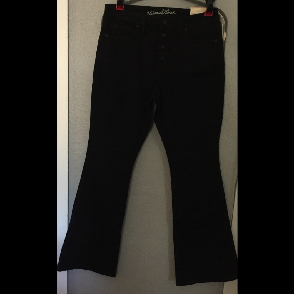 Universal Thread Jeans